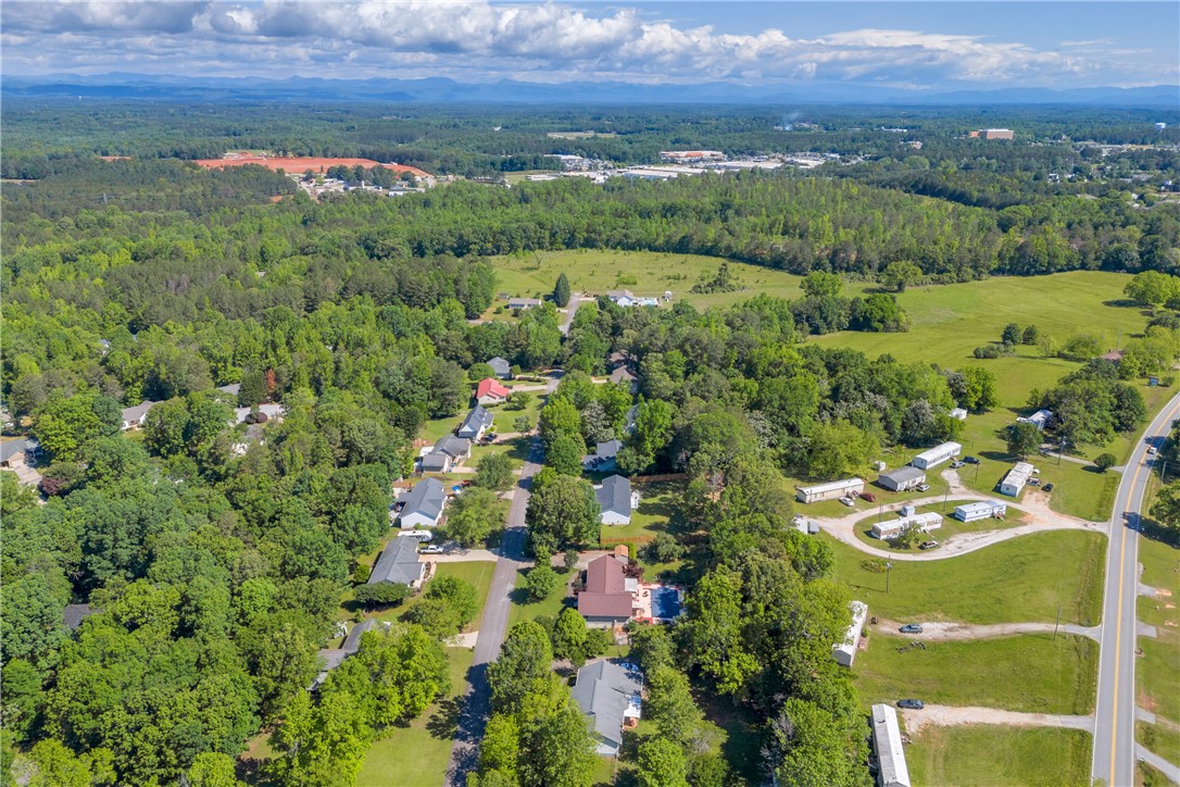 1010 Jody Drive Seneca, SC 29678 - Photo 41 of 50