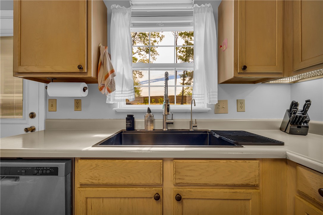 1010 Jody Drive Seneca, SC 29678 - Photo 10 of 50