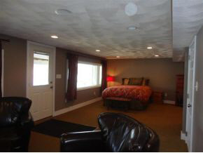 14 Round Hill Road Sandown, NH 03873 - Photo 22 of 32