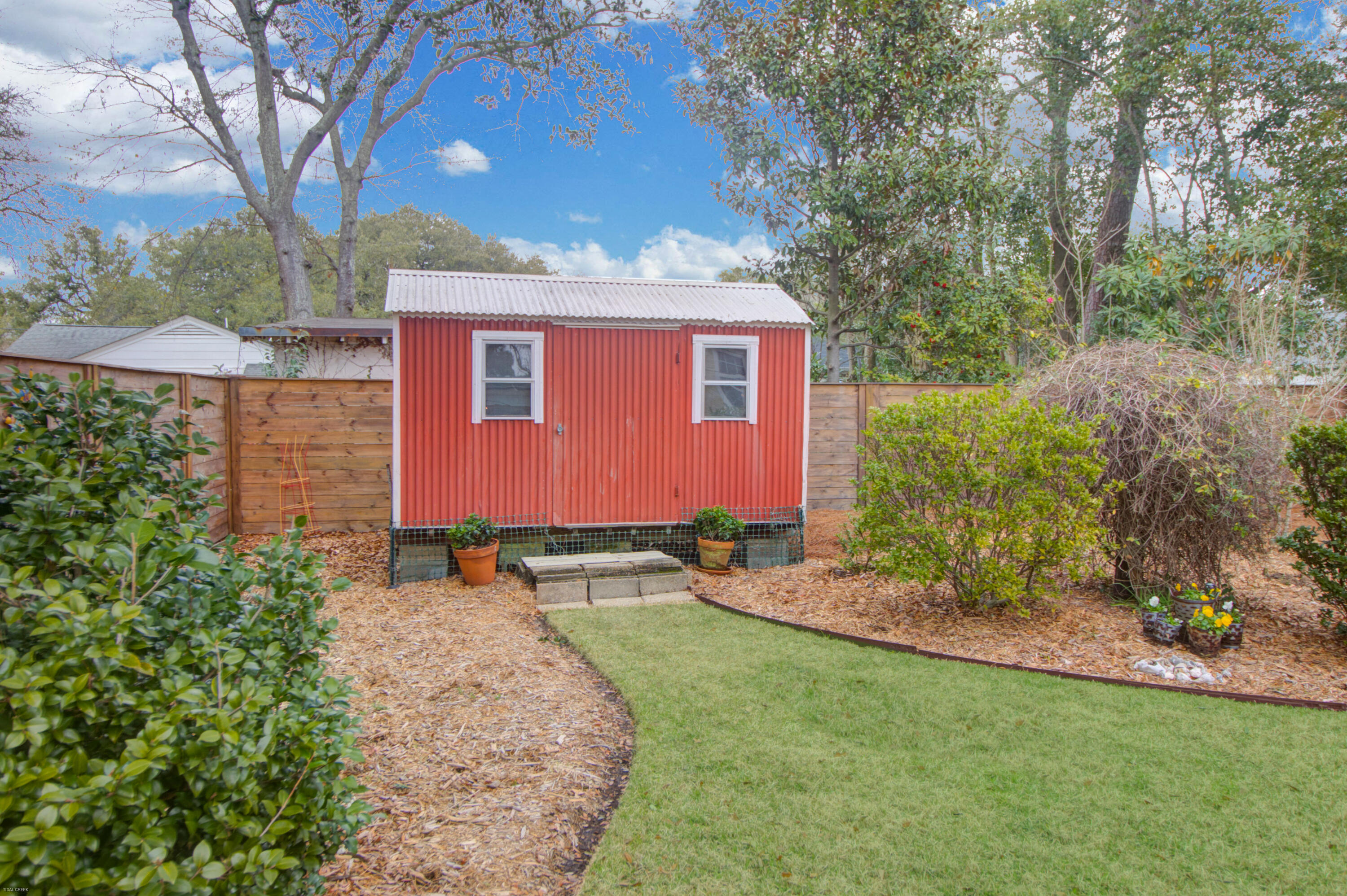 28 Lyttleton Avenue Charleston, SC 29407 - Photo 22 of 29 Back Shed