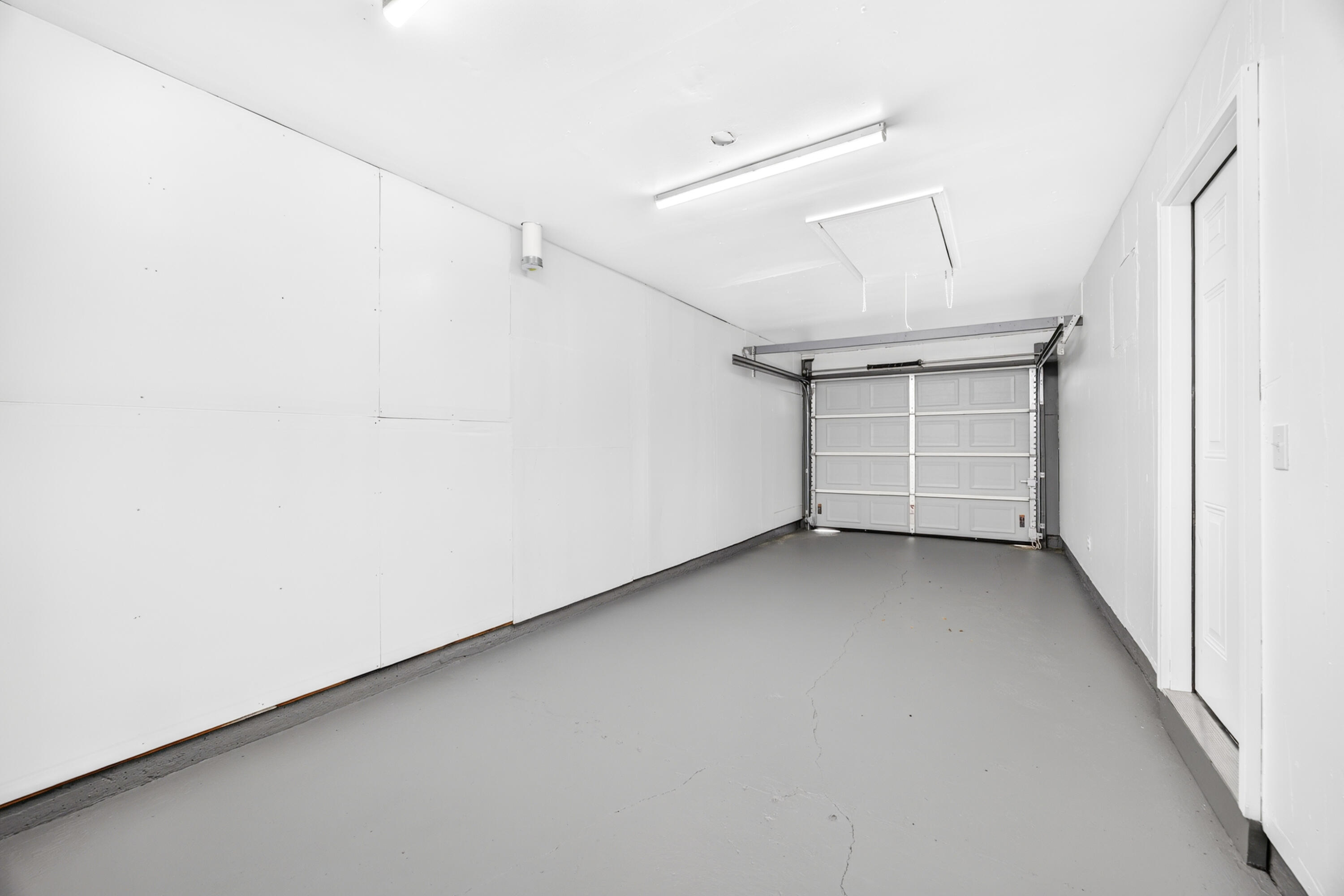 3750 Autumn Road Elsmere, KY 41018 - Photo 27 of 29 Garage
