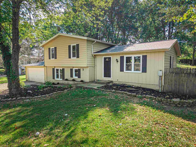 $279,500 | 9215 County Road 250 North, Wadesville, IN 47638