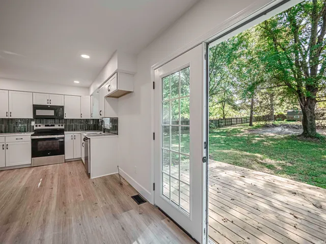 $269,500 | 9215 County Road 250 North, Wadesville, IN 47638