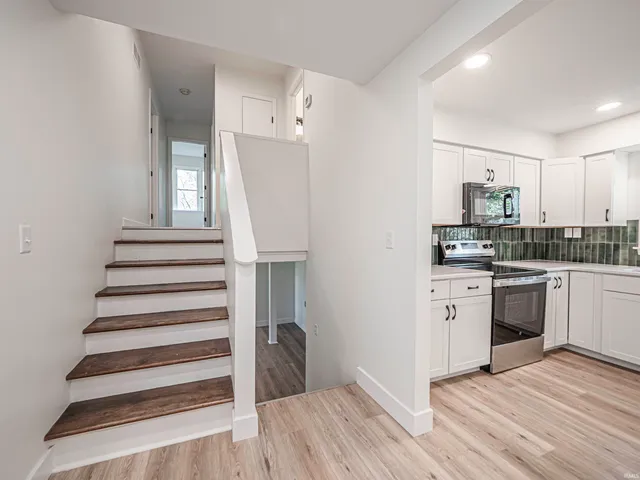 $269,500 | 9215 County Road 250 North, Wadesville, IN 47638