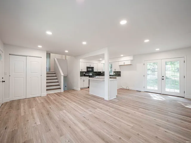 $279,500 | 9215 County Road 250 North, Wadesville, IN 47638