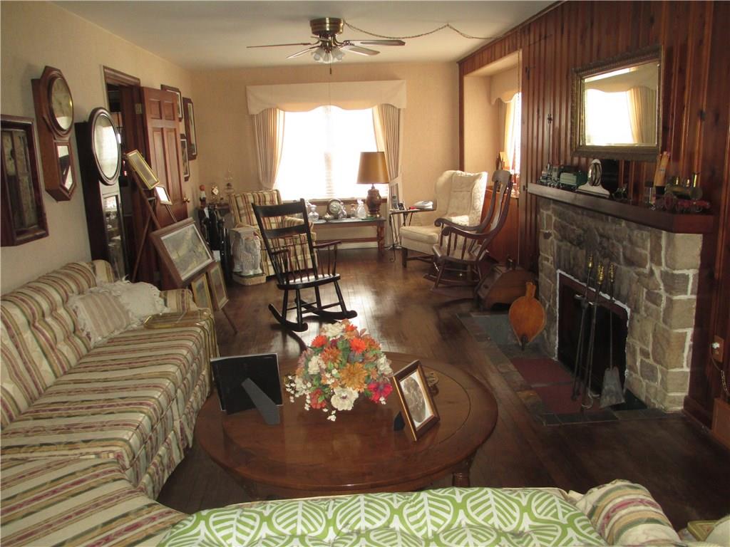 1203 Meridian Road Butler, PA 16002 - Photo 3 of 21 Living Room