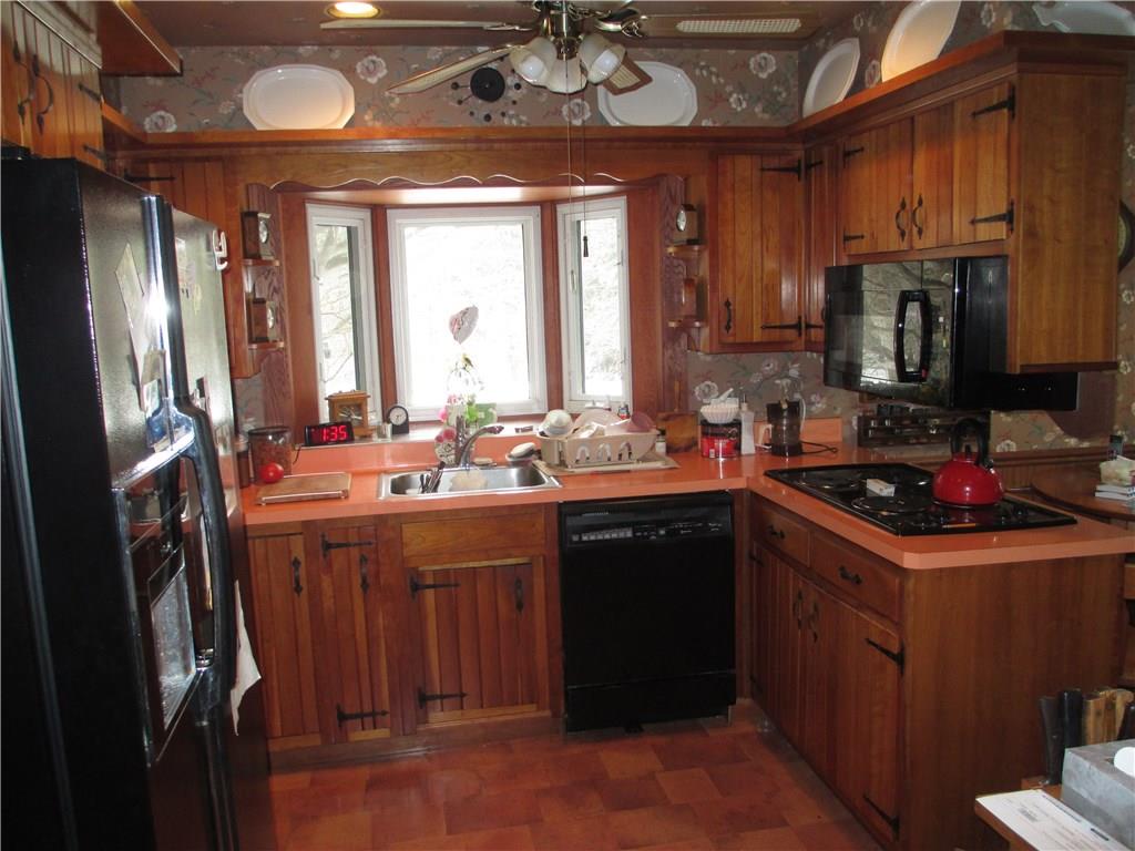 1203 Meridian Road Butler, PA 16002 - Photo 6 of 21 Kitchen