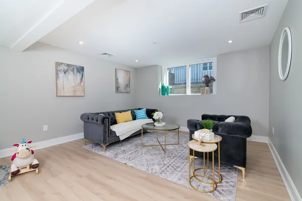 $1,250,000 | 13 Arlington Street, Unit A, Somerville, MA 02145