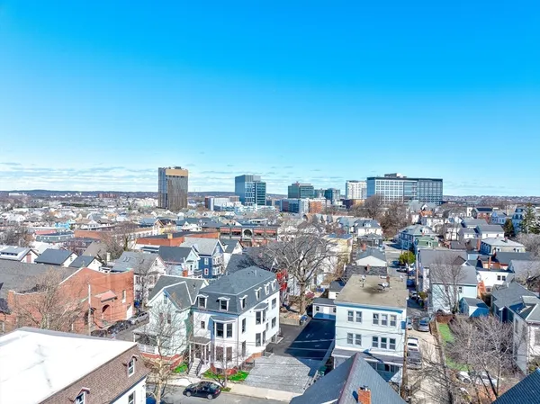 $1,250,000 | 13 Arlington Street, Unit A, Somerville, MA 02145