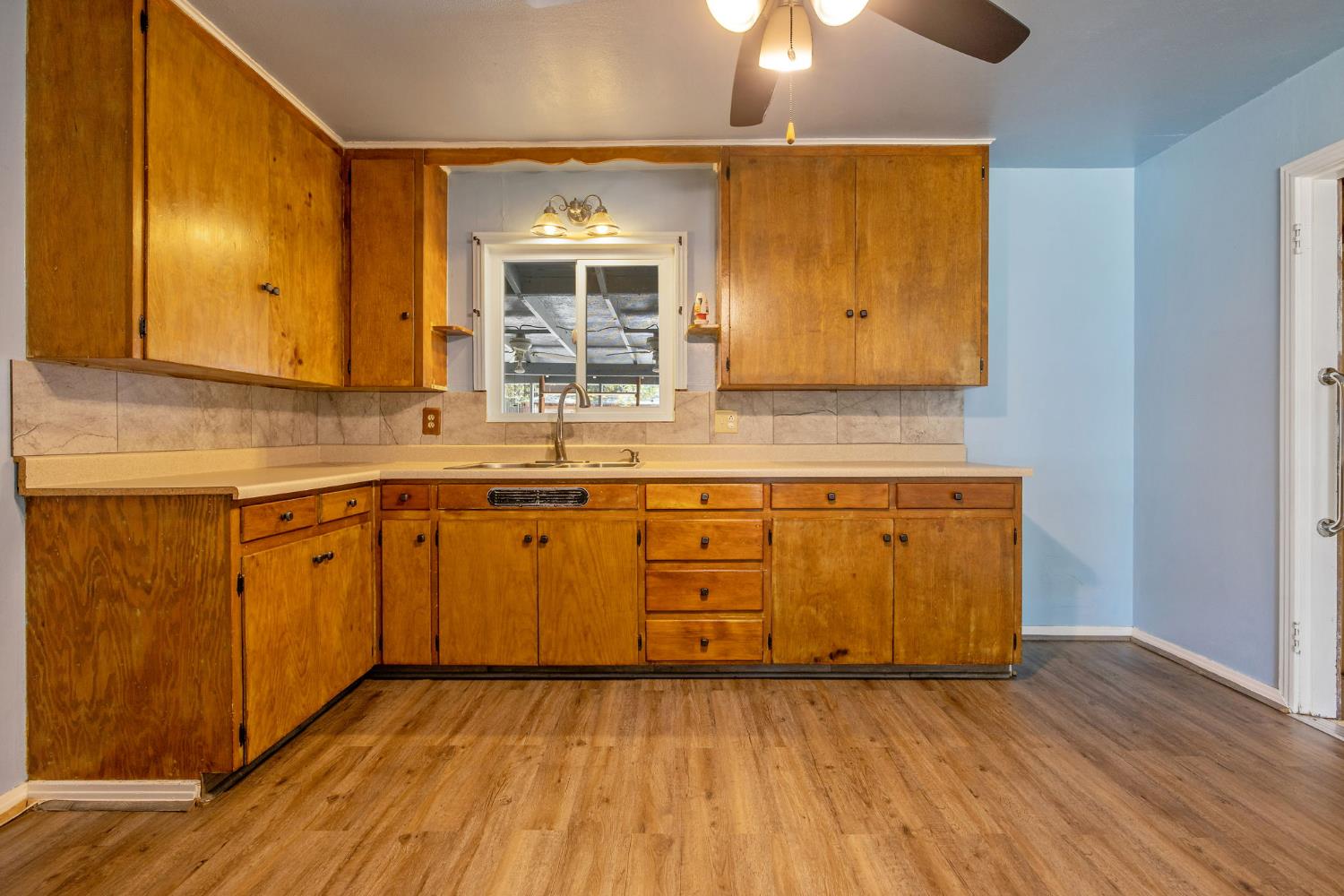 11386 Hanford Armona Road Hanford, CA 93230 - Photo 14 of 55