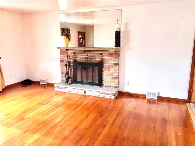 4312 Ellwood Road New Castle, PA 16101 - Photo 4 of 18