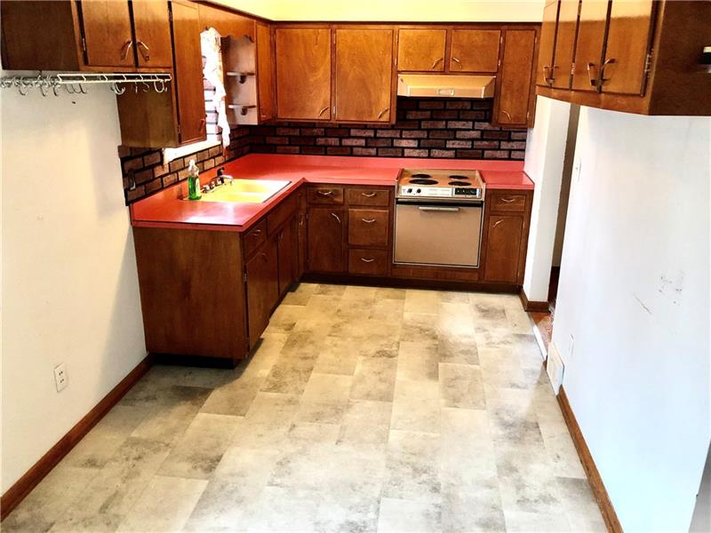 4312 Ellwood Road New Castle, PA 16101 - Photo 7 of 18