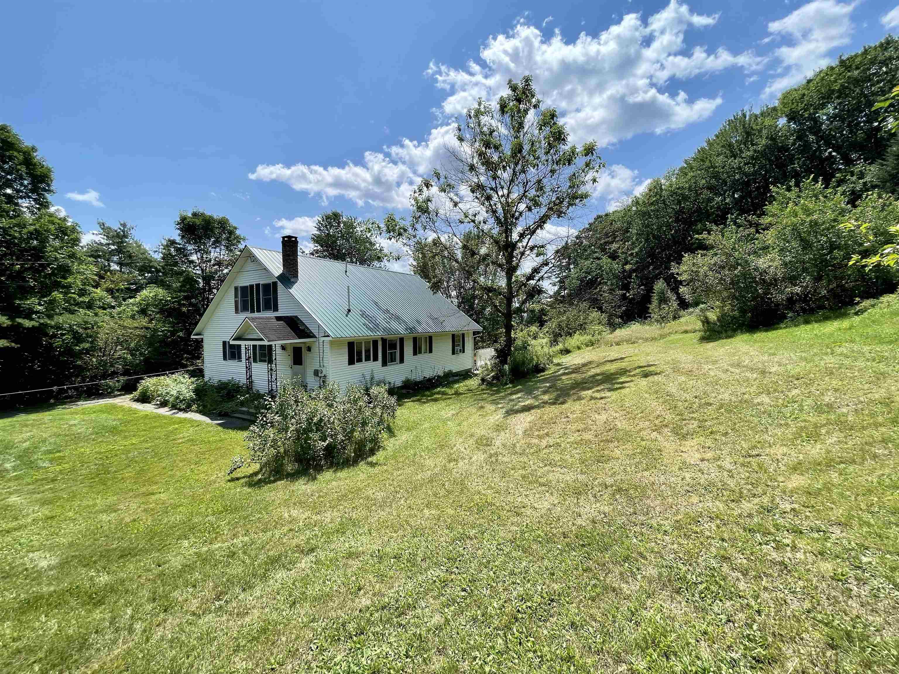 1087 Fairground Road Bradford, VT 05033 - Photo 2 of 31 Gallery Image 2