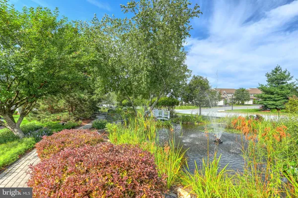 $299,900 | 115 Fountain Drive, Unit 9, York, PA 17402