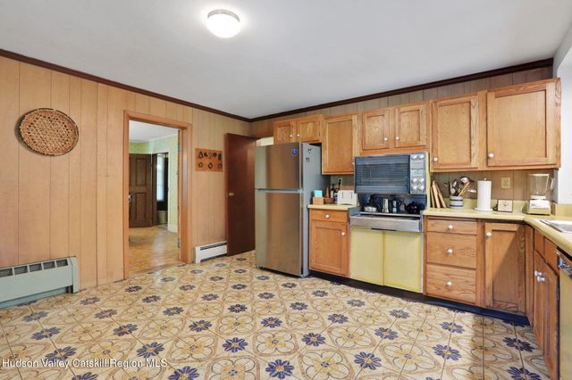 $695,000 | 441 North Ohioville Road, New Paltz, NY 12561