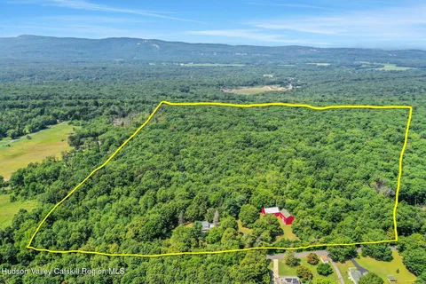 $695,000 | 441 North Ohioville Road, New Paltz, NY 12561