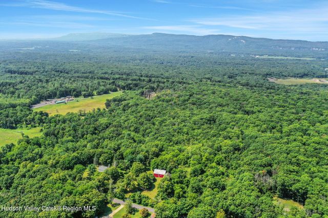 $695,000 | 441 North Ohioville Road, New Paltz, NY 12561