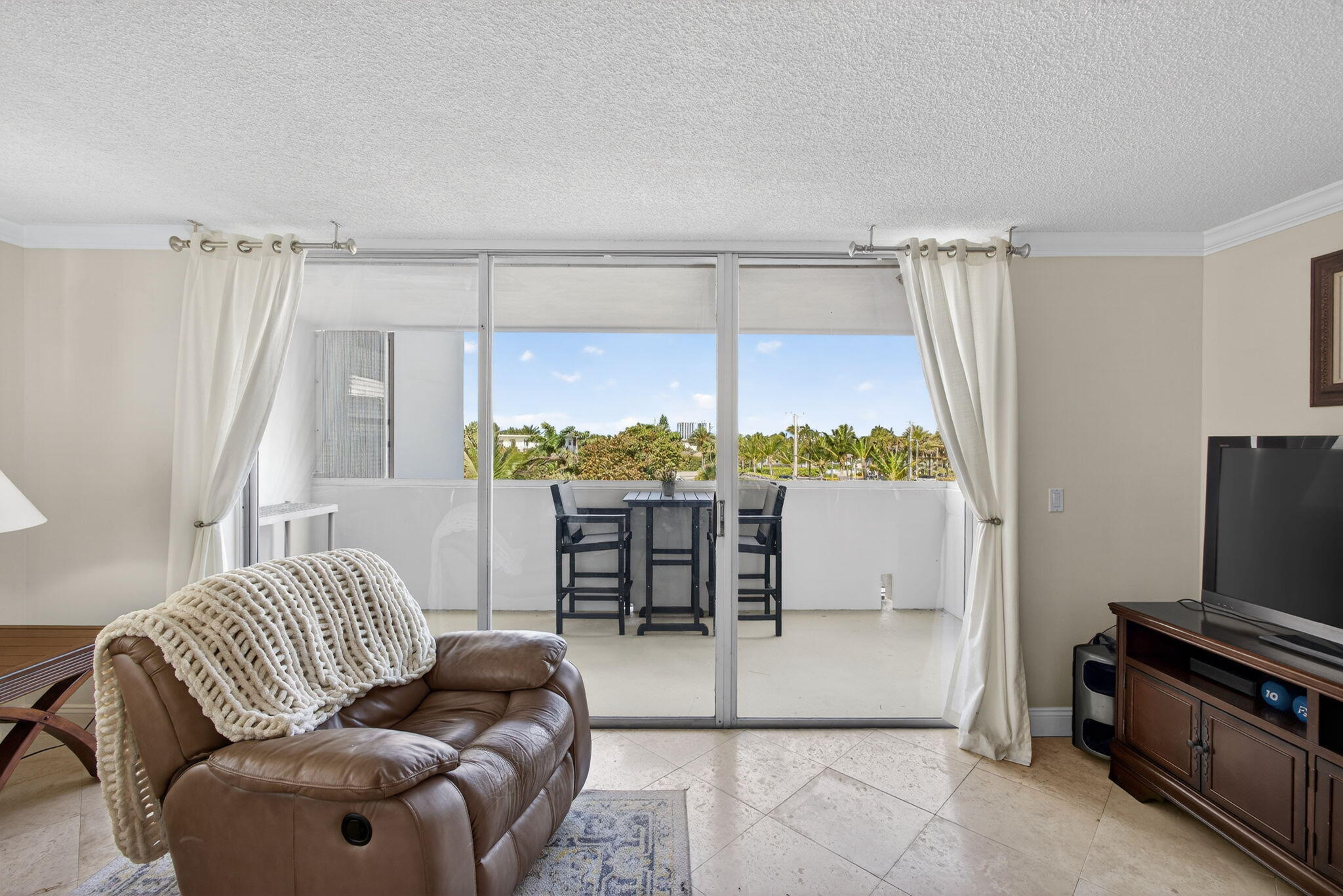 3640 North Ocean Drive, Unit 327 Riviera Beach, FL 33404 - Photo 12 of 56 10-web-or-mls-5D1A3842