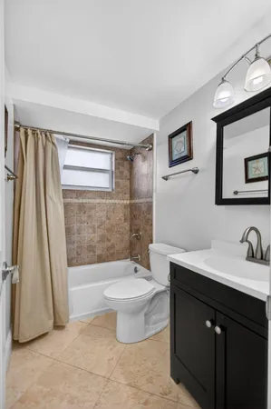 $2,600 | 3640 North Ocean Drive, Unit 327, Riviera Beach, FL 33404