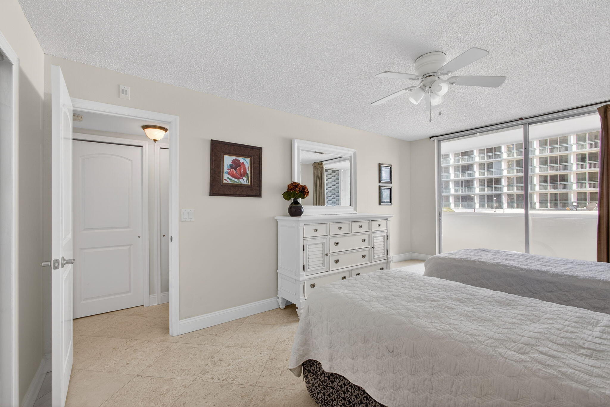 3640 North Ocean Drive, Unit 327 Riviera Beach, FL 33404 - Photo 24 of 56 22-web-or-mls-5D1A3911