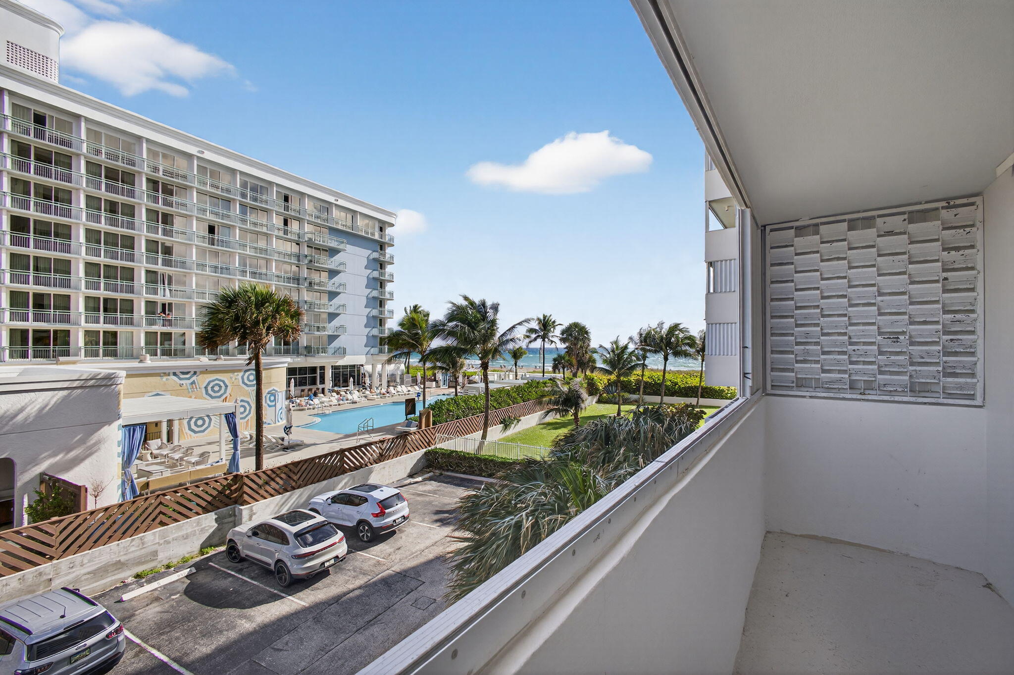 3640 North Ocean Drive, Unit 327 Riviera Beach, FL 33404 - Photo 29 of 56 27-web-or-mls-5D1A3946