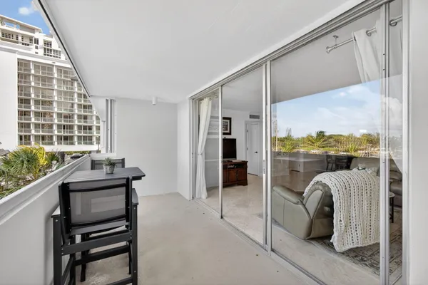 $2,600 | 3640 North Ocean Drive, Unit 327, Riviera Beach, FL 33404