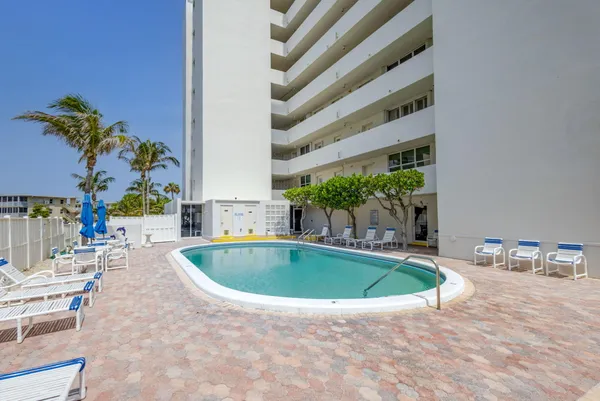 $2,600 | 3640 North Ocean Drive, Unit 327, Riviera Beach, FL 33404