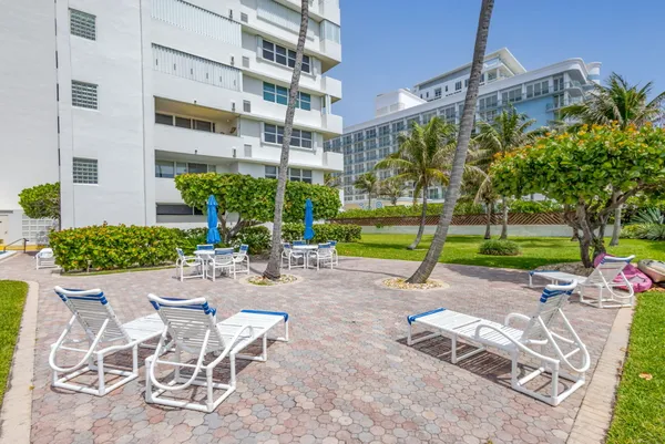 $2,600 | 3640 North Ocean Drive, Unit 327, Riviera Beach, FL 33404