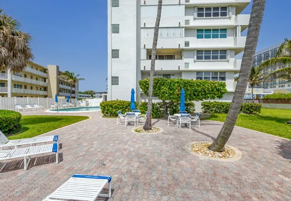 $2,600 | 3640 North Ocean Drive, Unit 327, Riviera Beach, FL 33404