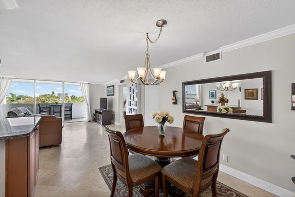 $2,600 | 3640 North Ocean Drive, Unit 327, Riviera Beach, FL 33404