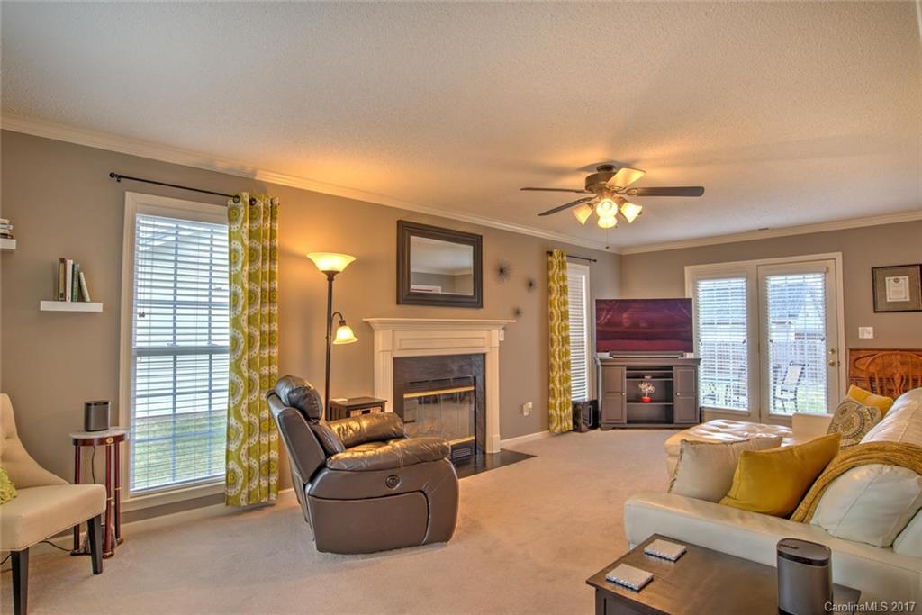 227 Running Briar Road, Unit 355 Fletcher, NC 28732 - Photo 4 of 19 Gallery Image 4