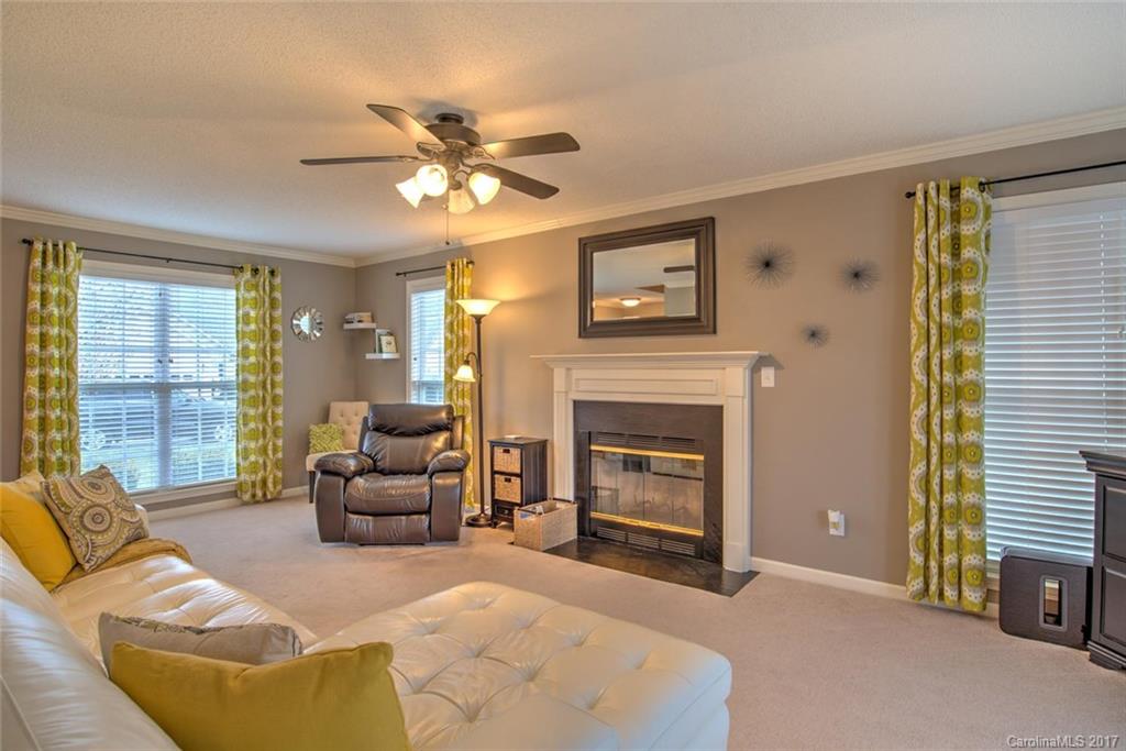 227 Running Briar Road, Unit 355 Fletcher, NC 28732 - Photo 5 of 19 Gallery Image 5