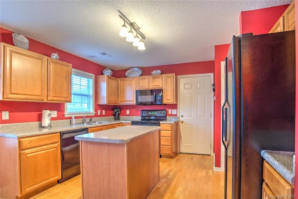 227 Running Briar Road, Unit 355 Fletcher, NC 28732 - Photo 7 of 19 Gallery Image 7