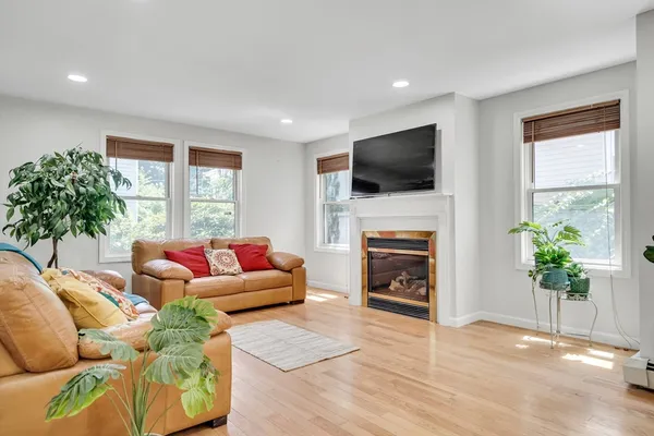 $759,000 | 39 Hawthorne Street, Unit 39, Boston, MA 02119