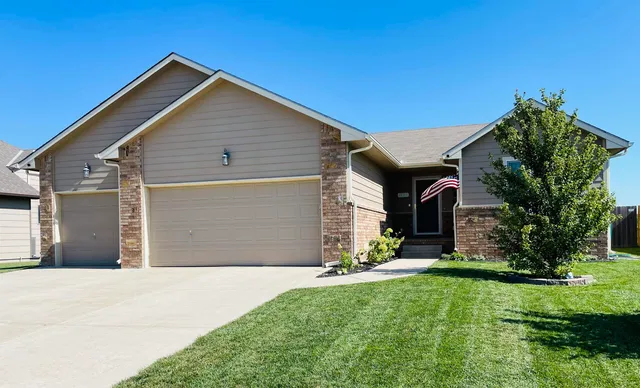 $349,000 | 1471 Aster Street, Andover, KS 67002