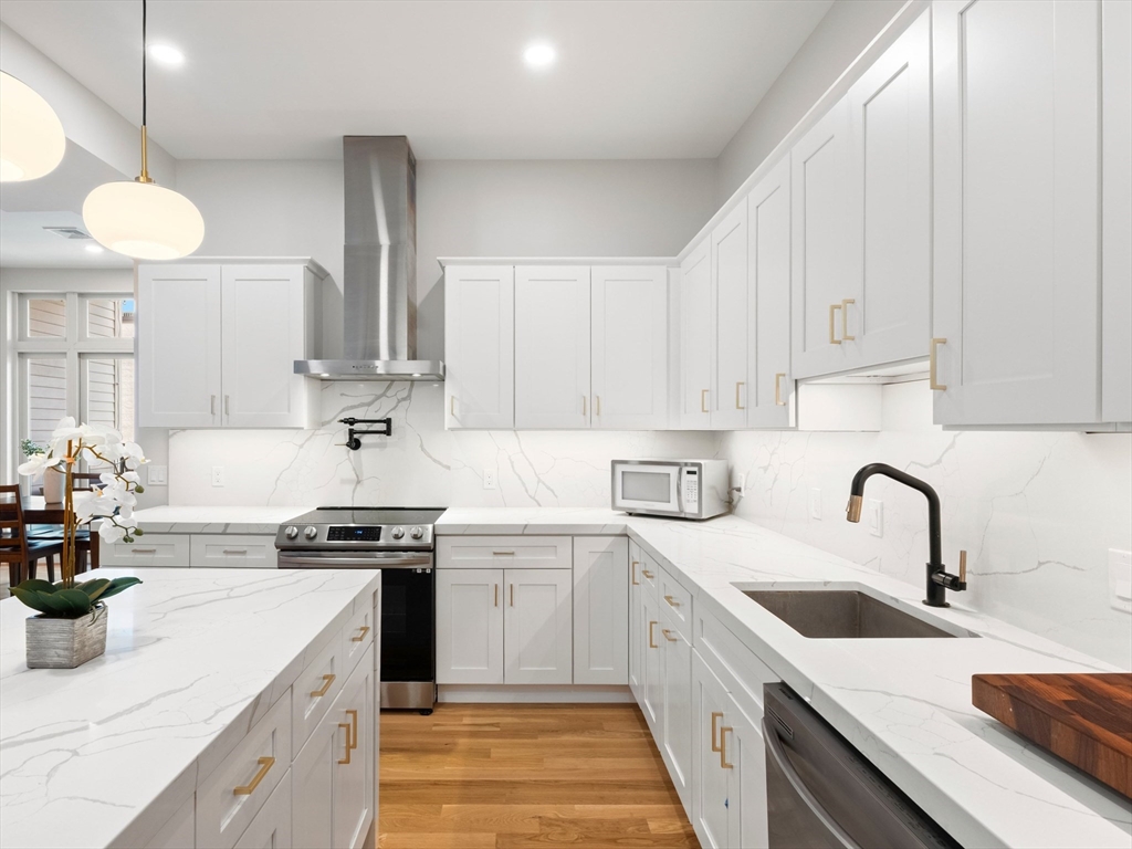 531 Main Street, Unit 1002 Reading, MA 01867 - Photo 19 of 34