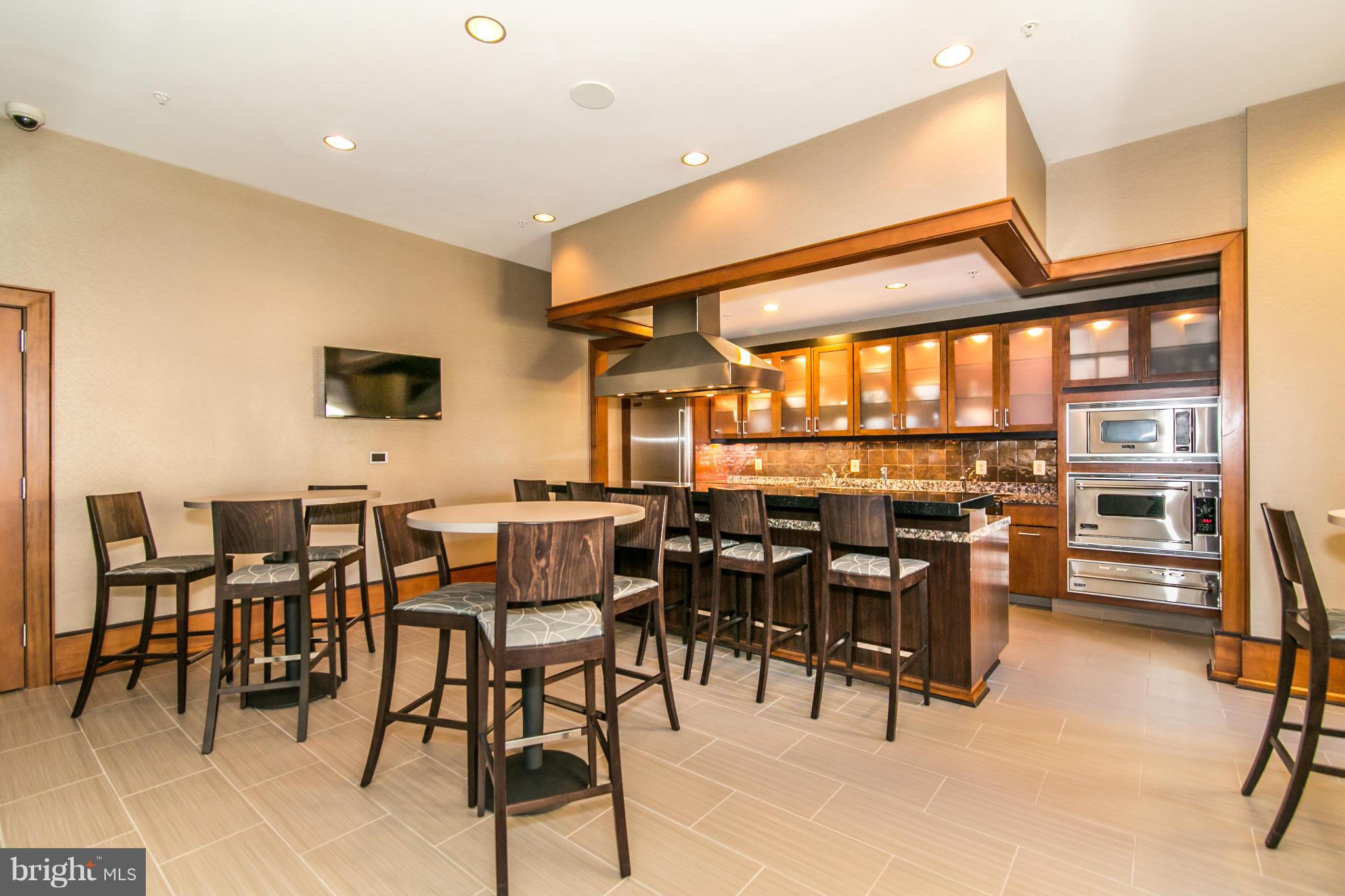 11990 Market Street, Unit 1712 Reston, VA 20190 - Photo 4 of 16 Demonstration Kitchen