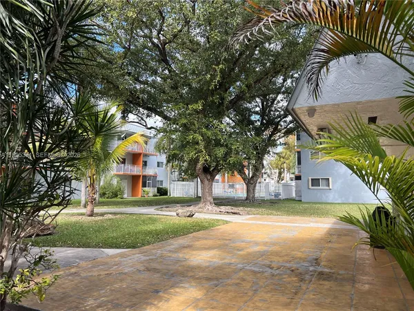 $189,000 | 11309 Southwest 200th Street, Unit 103C, Miami, FL 33157