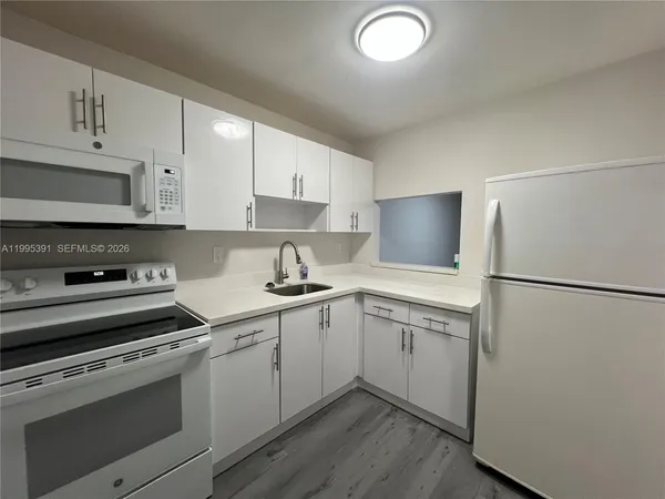 $189,000 | 11309 Southwest 200th Street, Unit 103C, Miami, FL 33157