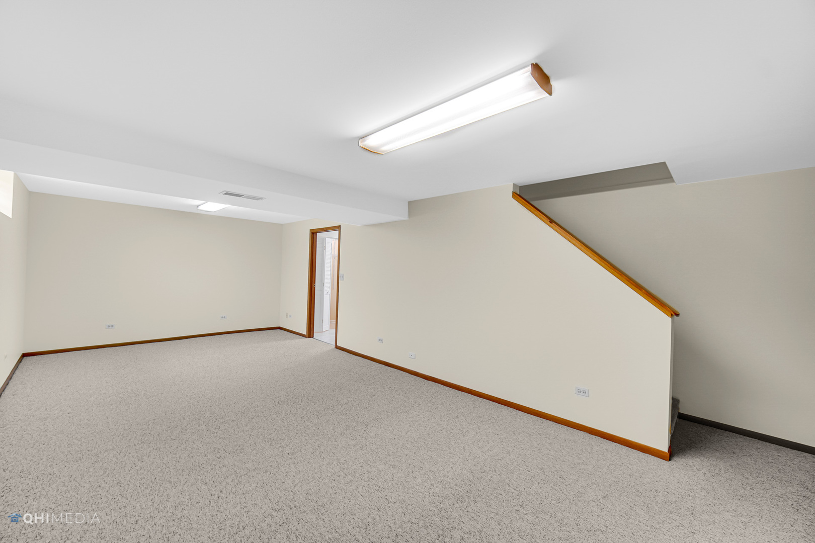 17638 Wright Street Lansing, IL 60438 - Photo 22 of 30 a view of an empty room