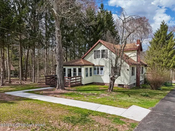 $479,000 | 253 Thomas Road, Blakeslee, PA 18610