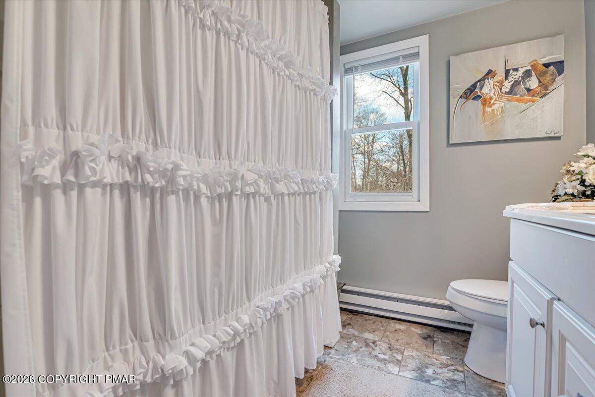 253 Thomas Road Blakeslee, PA 18610 - Photo 40 of 63 2nd floor Full Bath