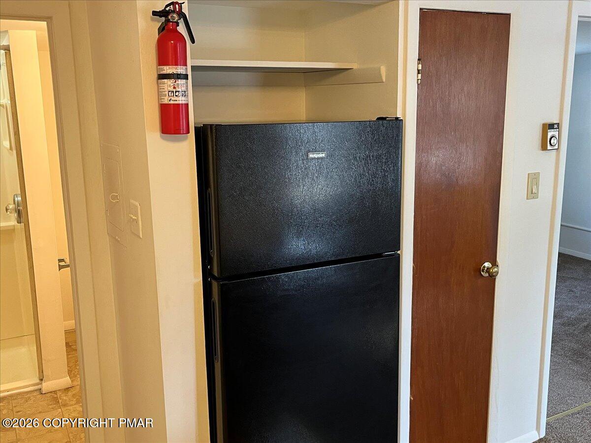 253 Thomas Road Blakeslee, PA 18610 - Photo 46 of 63 a view of walk in closet