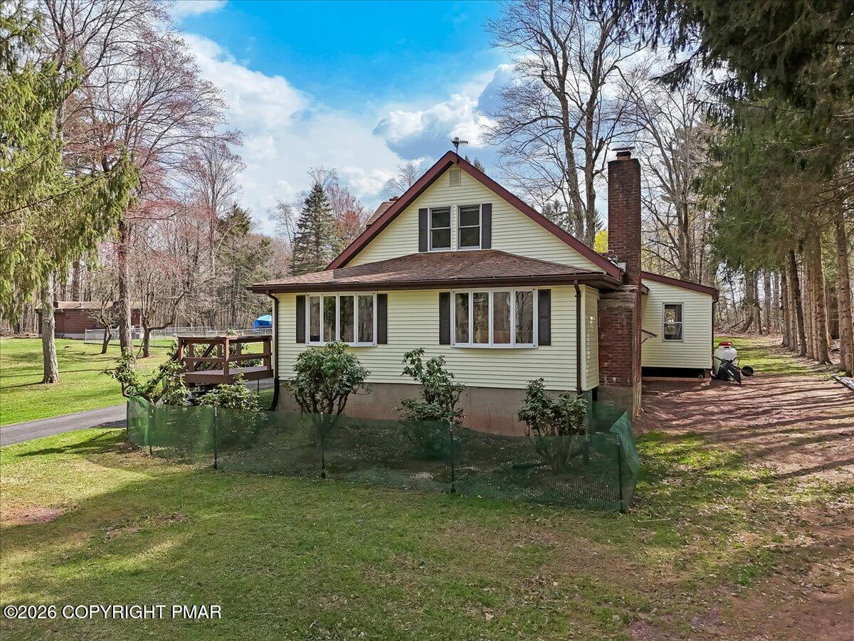 253 Thomas Road Blakeslee, PA 18610 - Photo 6 of 63 Street View Front of home