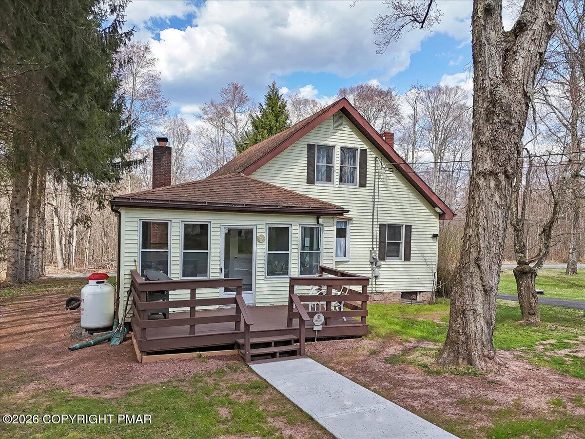 253 Thomas Road Blakeslee, PA 18610 - Photo 10 of 63 Rear of home