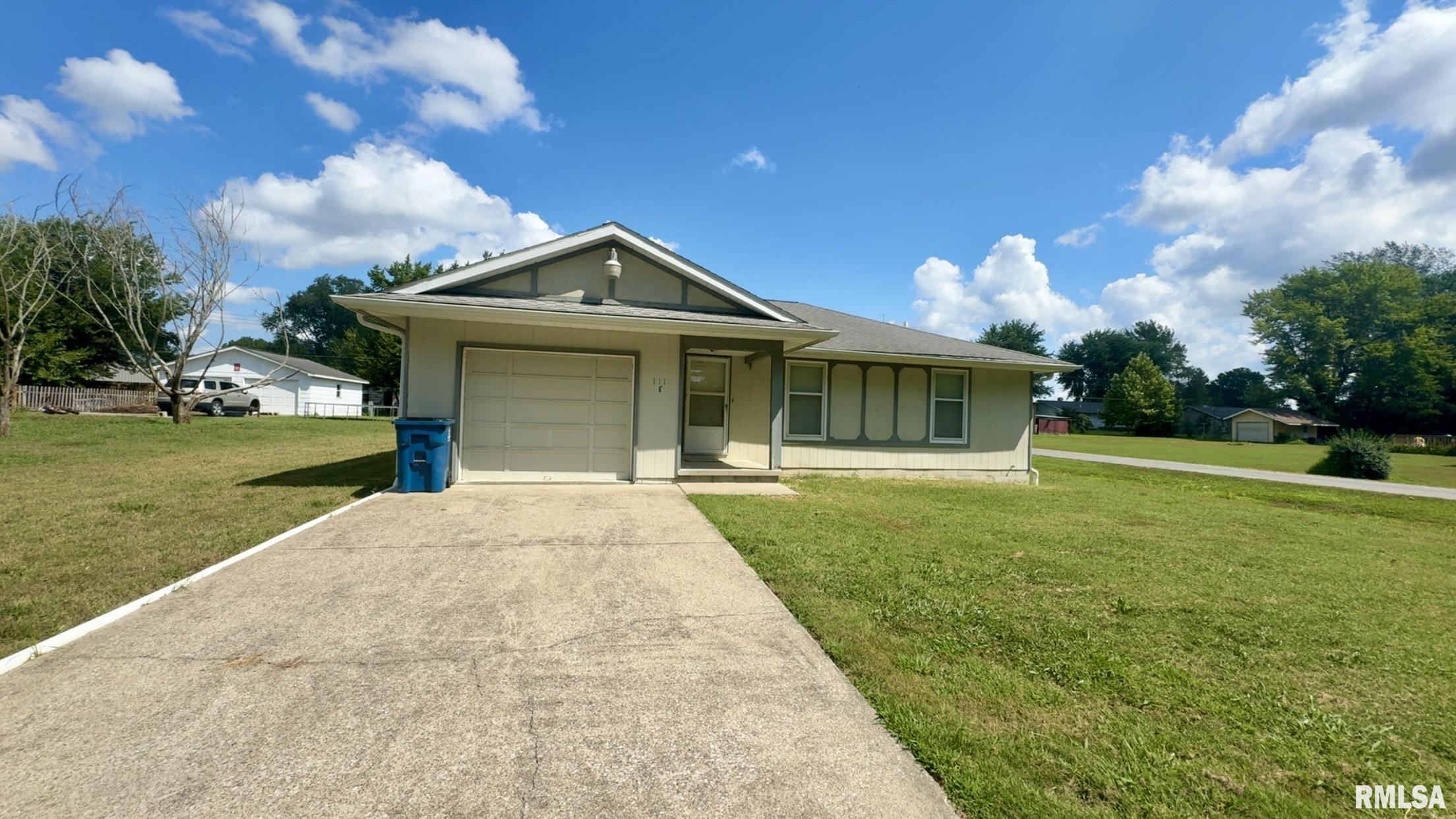 111 East Patton Valier, IL 62891 - Photo 1 of 16 Gallery Image 1