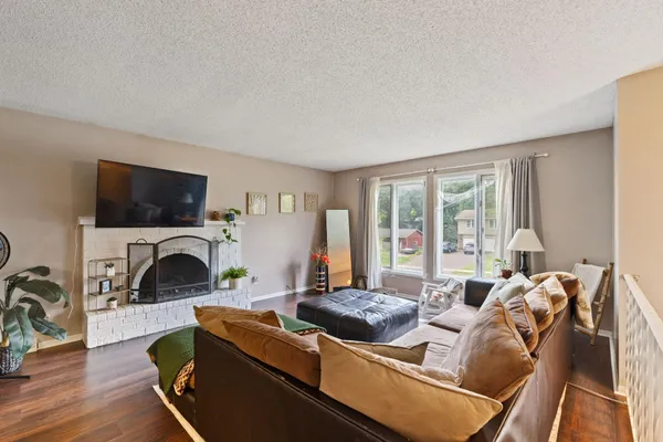 $485,000 | 121 Chaparral Drive, Apple Valley, MN 55124