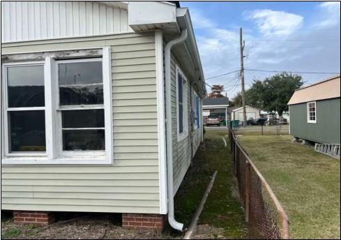 135 Pierce Street Golden Meadow, LA 70357 - Photo 3 of 5