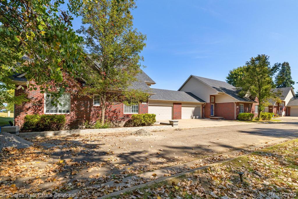 4580 Hampton Warren, MI 48092 - Photo 9 of 16 Hampton Court Lots - Front Photos-2.jpg