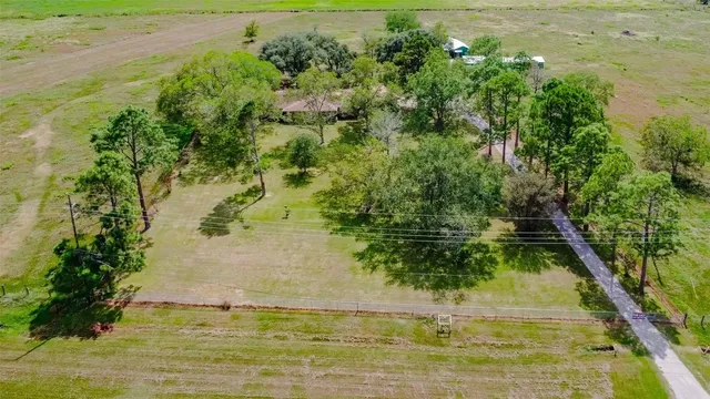 $4,500 | 11503 Highway 36, Wallis, TX 77485